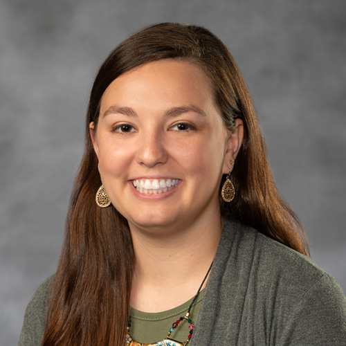 Emily Thompson 1:1 headshot